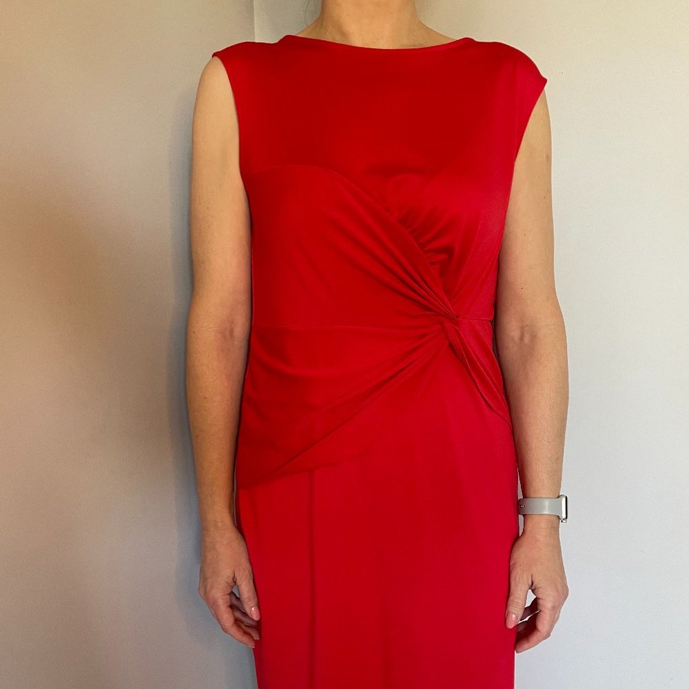 Red sleeveless dress